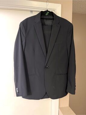Classic Men's Navy Single-Breasted Blazer